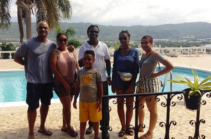 Montego Bay Scenic Tour - Richmond Hill Great House and the view over Montego Bay