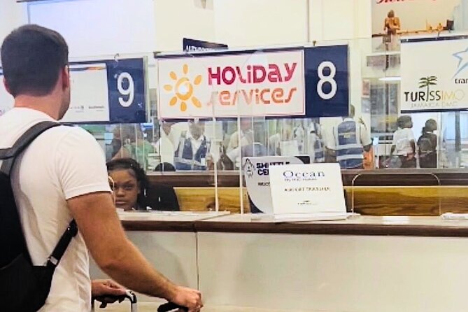 MontegoBay Airport to Ocho Rios: One way/Round Trip cheap Shuttle - Who should book this service?