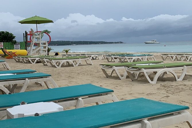 Negril 7 mile Beach, Party Catamaran Cruise , Snorkeling and Ricks Cafe Combo - Who will enjoy this Negril combination?