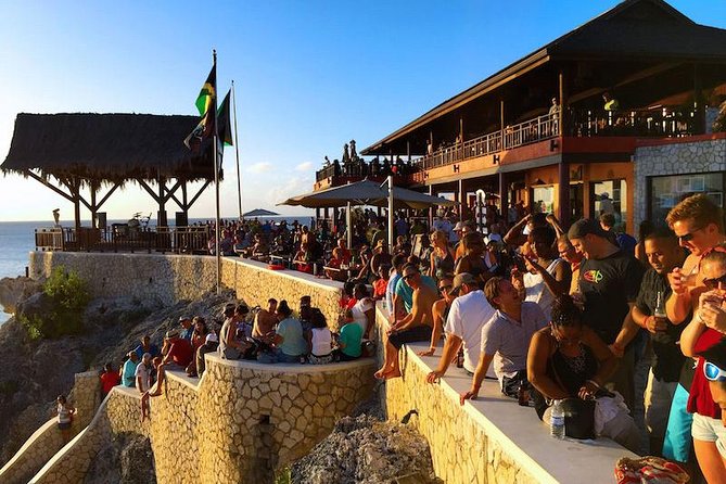 Negril 7 Miles Beach, Ricks Cafe and Shopping - Key Points Before You Book