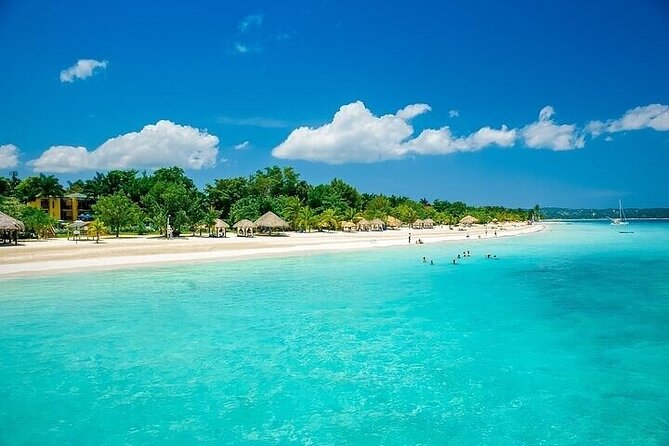 Negril Beach, Ricks Cafe and Margaritaville from Montego Bay - Rick’s Café Above the Caribbean Sea