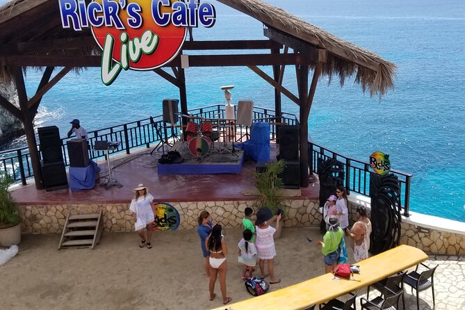 Negril Beach & Ricks Cafe from Montego Bay - The Margaritaville stop needs a little context