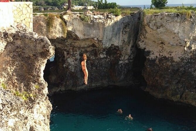 Negril Seven Mile beach and Rick’s Cafe from Montego Bay - Should you book it?