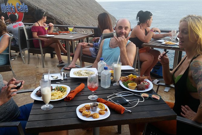 Negril Seven Miles Beach Day and Rick's Cafe Sunset Private Tour - What the $125 Price Buys You