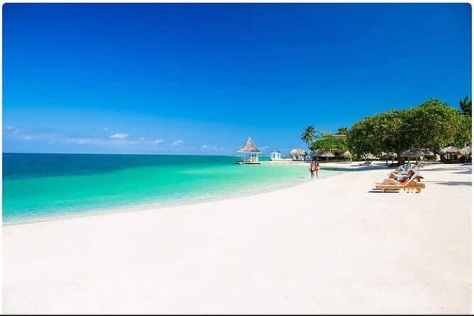 Negril Seven Miles Beach, Snorkeling, Boat Ride, Ricks Cafe Combo - Lunch on the small island