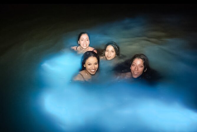 Night Tour-Luminating Blue Lagoon Waters - The glowing water at the heart of the experience