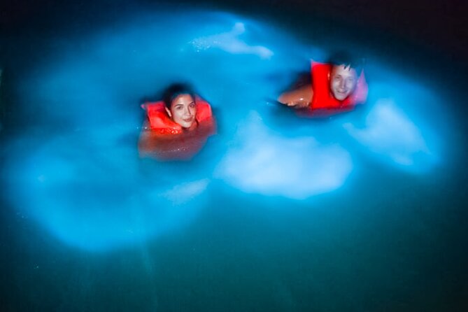 Night Tour-Luminating Blue Lagoon Waters - How this compares with an ordinary boat trip