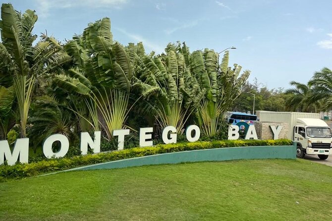 Ocean Eden bay coral spring EXCLUSIVE private airport transfer - A 45-minute to one-hour ride to Ocean Eden Bay