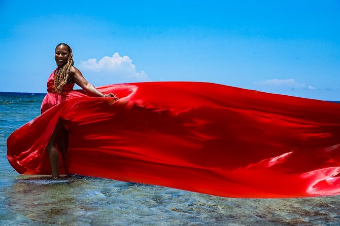 OceanShootJamaica Flying Dress, Montego Bay - Getting ready in shallow Caribbean water