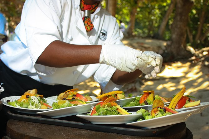 Ocho Rios: Bamboo Beach Club with Specialty Lunch & Cocktails - Weather, timing, and service expectations