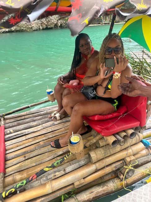 Ocho Rios : Bamboo River Rafting and HorseBack Riding - The memorable part: riding into the ocean