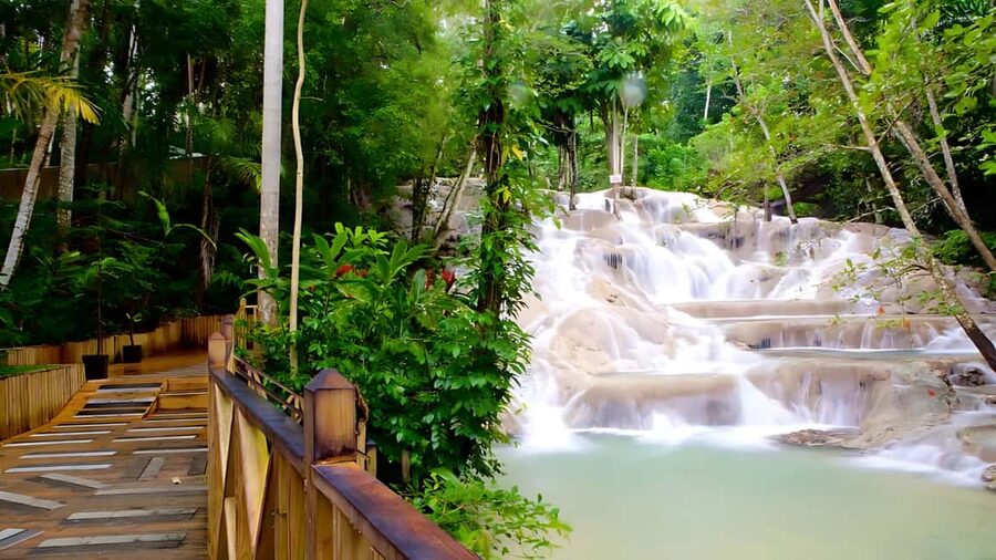 Ocho Rios Catamaran: Dunn's River, Snorkeling & Open Bar - Climbing the 900-foot Dunn’s River Falls