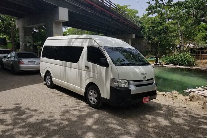 Ocho Rios Hotels Airport Private Transfer (MBJ) - What the ride feels like with a private driver