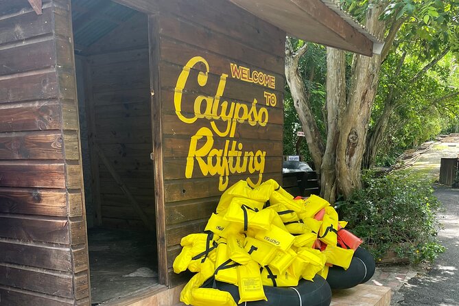 Ocho Rios White river tubing along with beach and lunch stop - How the private format changes the day