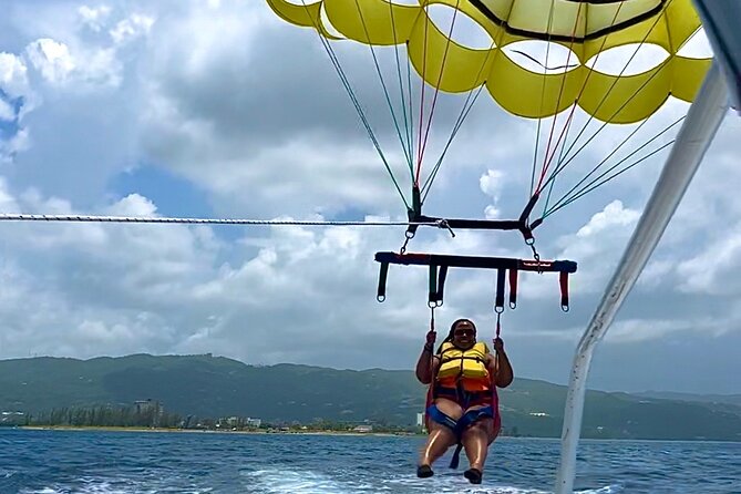 Parasailing Experience in Montego Bay - Twelve minutes in the air with a partner