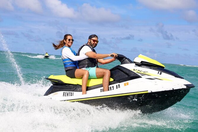 Parasailing & Jet Ski-Combo in Montego Bay - A 15-minute transfer to the parasailing beach