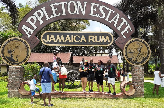 Pelican Bar, Appleton Rum Tour, YS Falls Jamaica south coast experience Montego - My booking advice