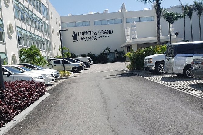 Princess Grand Jamaica Private Airport Transfer from Montego Bay - Who will appreciate this transfer most?