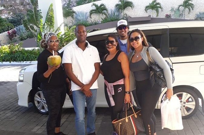 Private Airport Shuttle Taxi Service from MBJ to Montego Bay Area - What the driver service adds