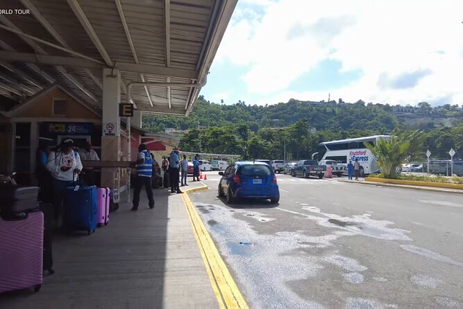 Private Airport transfer from MBJ to & from Hotel's in Ochi Rios - Cancellation and price protection