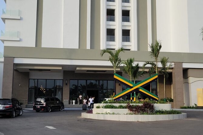 Private Airport Transfer Riu Aquarelle & Excellence Oyster Bay - What the $60 price really gets you