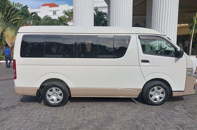 Private Airport Transfer to Bahia Principe Grand Jamaica - Communication before and during the ride