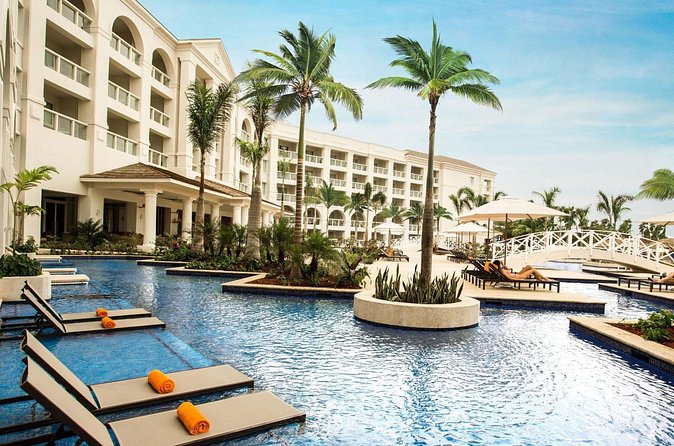 Private Airport Transfer to Hyatt Rose Hall Resort - What the driver service adds