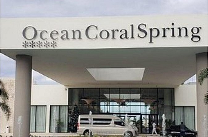 Private Airport Transfer to Ocean Eden/Coral Aquarelle, Royalton - A closer look at the arrival sequence