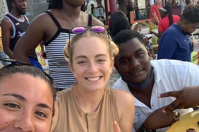 Private and Customized Tour to Negril From Montego Bay - Rick’s Cafe and the cliff-side spectacle