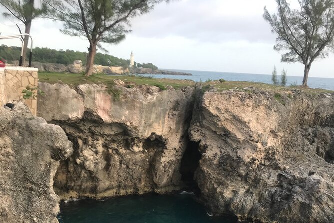 Private and Customized Tour to Negril From Montego Bay - Food, drinks, and spending money