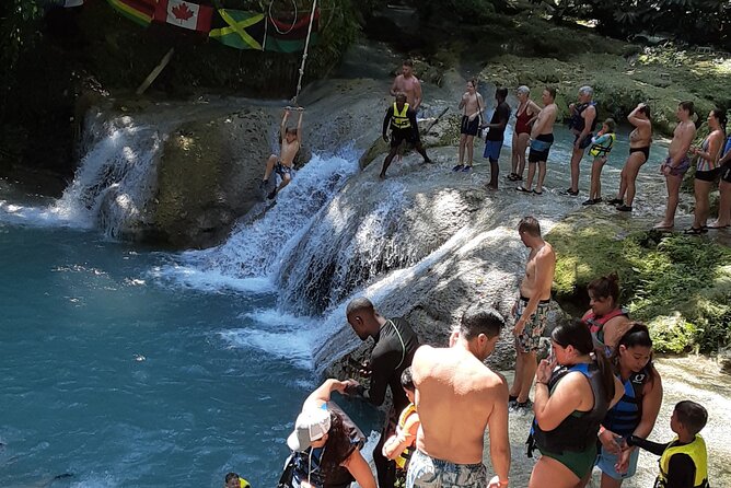 Private Combo Tour From Ocho Rios to Blue Hole and Dunn's River - Turtle River Park adds a calmer Ocho Rios pause
