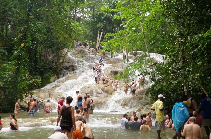 [PRIVATE]Dunn's River & Martha Brae Rafting - Entrance & Lunch - Climbing Dunn’s River Falls safely