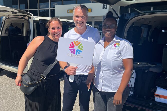 Private Montego Bay Jamaica Airport Transfer - Leaving Sangster International Airport with less fuss