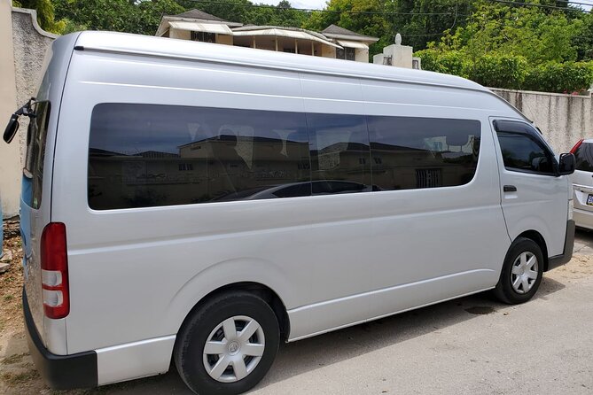 Private Negril Hotels Transfer from Montego Bay (MBJ)Airport - The 1.5 to 2 hour ride west