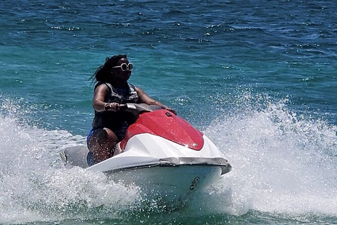 Private Parasailing and Jet Skiing at Montego Bay - A short private outing with one big choice