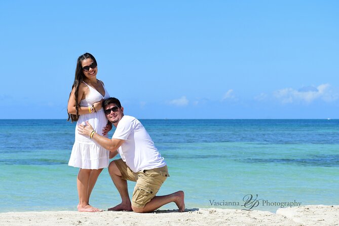 Private Professional Photography Session in Jamaica - A relaxed photo session on Negril Seven Mile Beach
