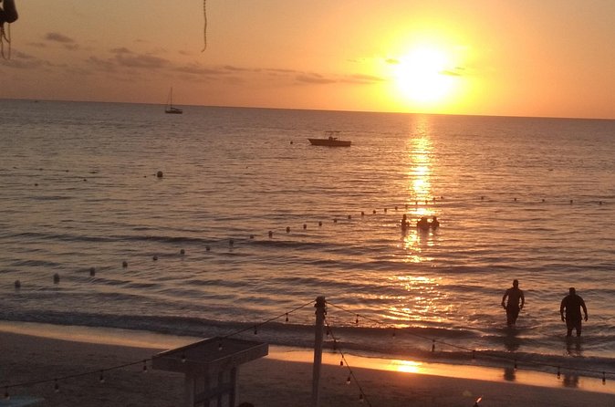Private Round Trip from Sangster International Airport to Negril - Judging the $180 group price