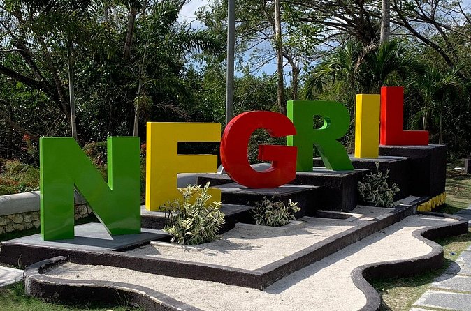Private Roundtrip Airport Transfer Negril Hotels - Getting a first look at Negril
