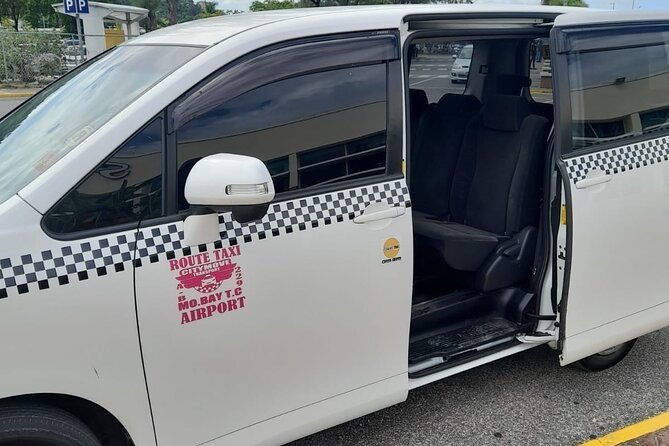 Private Roundtrip Sangster Airport to Montego Bay Hotels - Meeting your driver at Sangster Airport