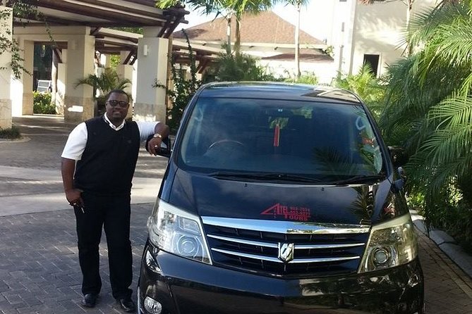 Private Sangster Airport Transfer to Grand Palladium - Leaving Sangster Airport with less fuss