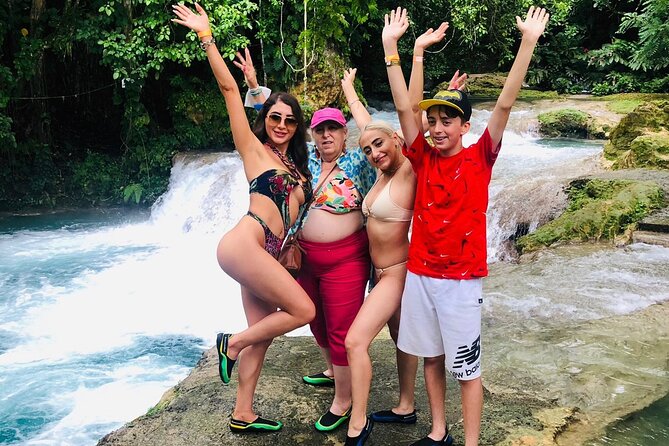 Private Tour from Montego Bay to Horse Back Riding and Bluehole - Two Jamaican highlights in one private outing