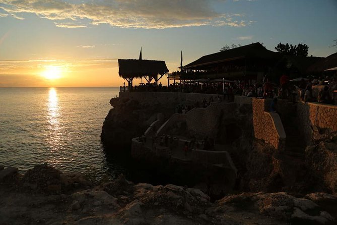 Private Tour From Ocho Rios or Runaway Bay To Negril 7 Miles Beach & Ricks Cafe - Green Grotto Cave and the first stretch west