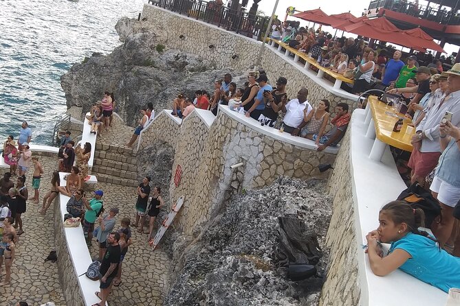 Private Tour Negril Beach and Rick's Cafe From Montego Bay - Leaving Montego Bay for Negril