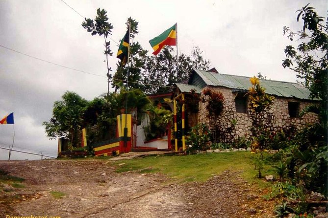 Private Tour Ocho Rios or Runaway Bay To 9 Mile Bob Marley Birth & Resting Place - Leaving Ocho Rios for Fern Gully