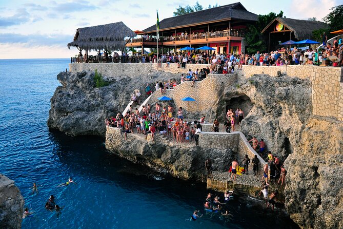 Private Tour of Negril Beach and Sunset at Ricks Cafe - Who should book this Negril day trip?