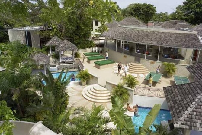 Private Transfer between Hedonism ll Resort and Airport - Key points to know before booking