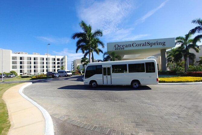 Private Transfer From Kingston Airport To Kingston Hotel One Way - What the one to one and a half hour journey is like