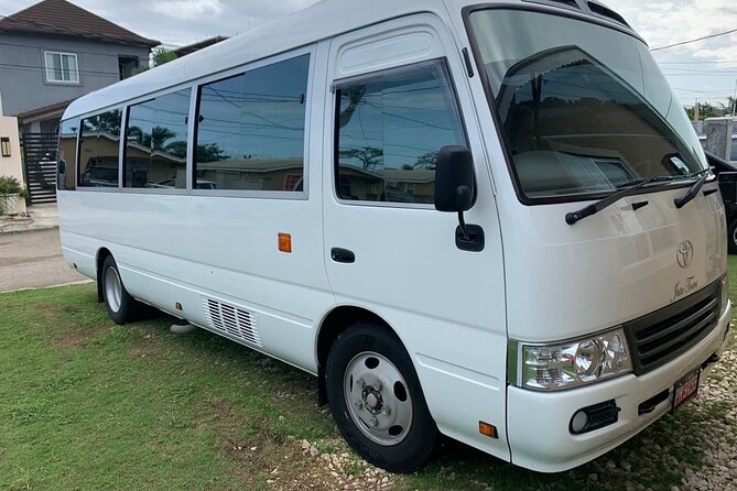 Private Transfer from Montego Bay Airport to Montego Bay Hotels - From the terminal to your hotel in 10 to 45 minutes