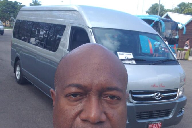 Private Transfer from Negril to Sangster Airport (MBJ) - What the airport arrival looks like