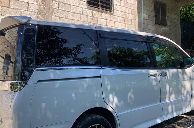 Private Transfer Grand Palladium and Royalton Blue Water Resort - What Makes the Private Format Worth Paying For